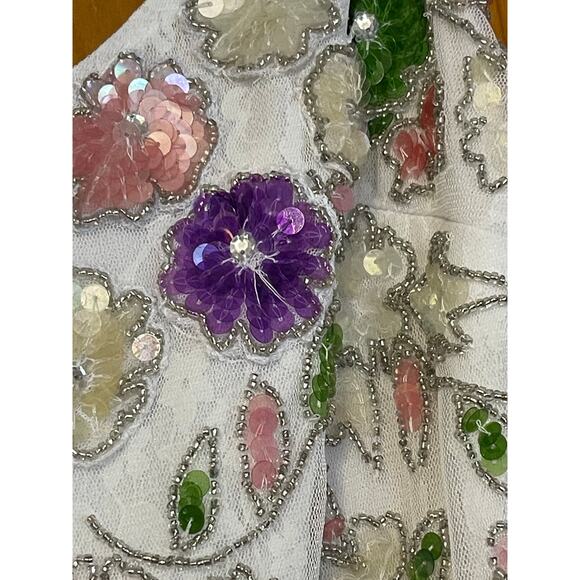 Mac Duggal NWT Size 4 10893 White Multi Embellished Lace Sleeveless V Neck Gown - Picture 8 of 11